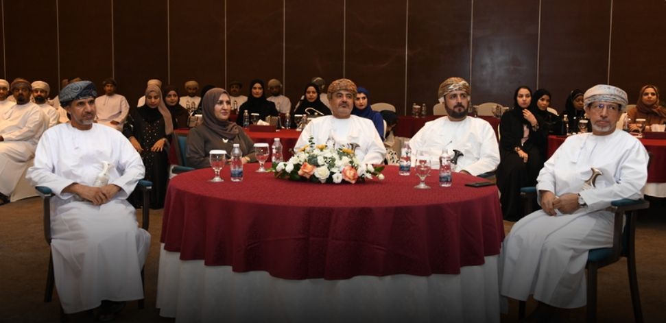 تخريج 50 مهندسًا في برنامج “إمكان” لتعزيز كفاءة المشروعات الحكومية