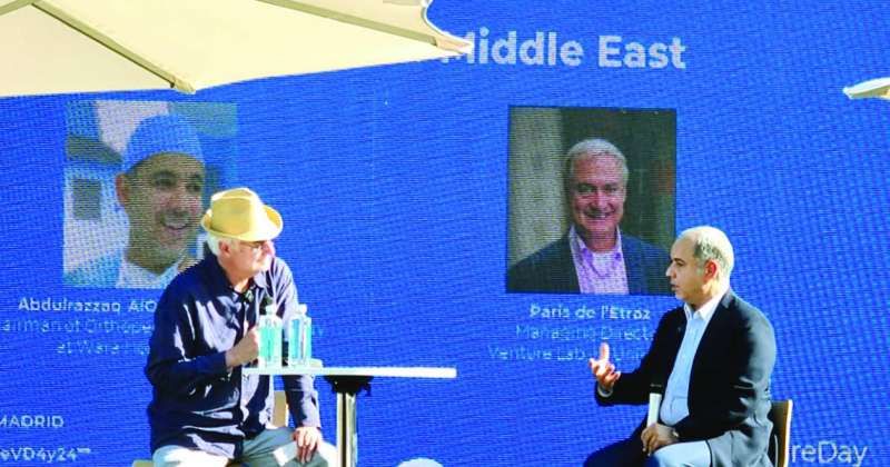 العبيد خلال مشاركته في اليوم السنوي للمبتكرين بالجامعة الإسبانية