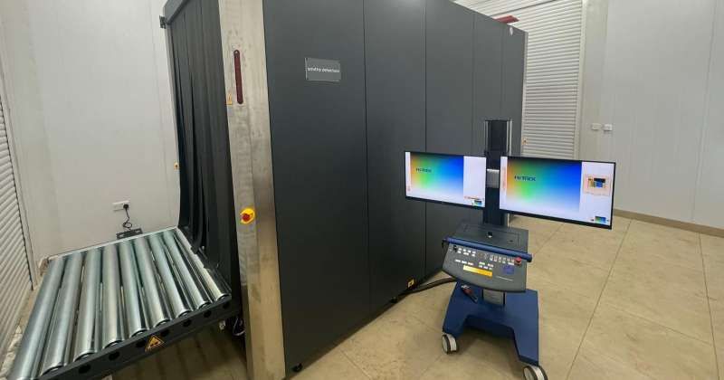 تدشين جهاز فحص «الباليتات» في عدد من المنافذ الجمركية