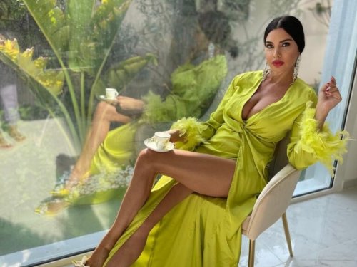 الصاروخ وصل.. لاميتا فرنجية شبه عارية.. لكنها ارتدت الحجاب لتثير جدل بين متابعيها