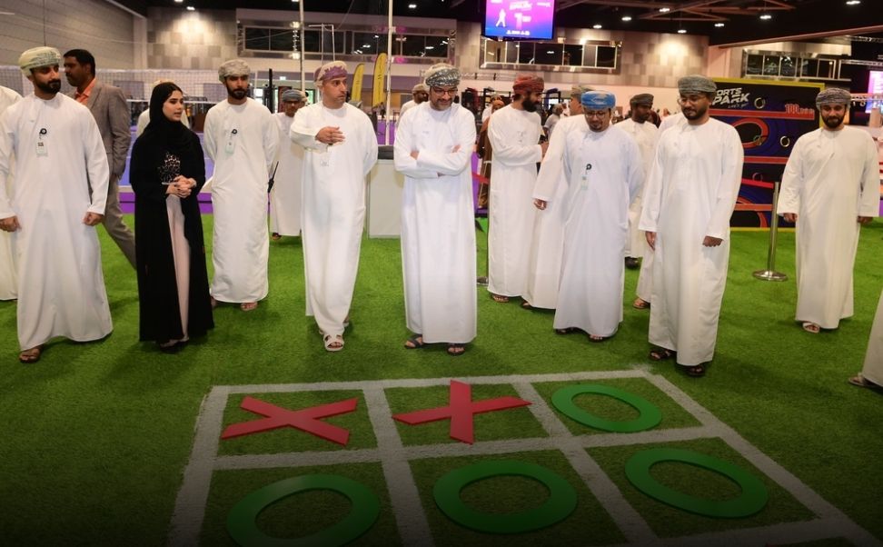 تدشين فعالية “سبورتس سبارك” للأنشطة الرياضية والترفيهية بمسقط