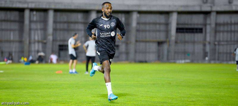 قطري وناديان سعوديان تلحق المولد