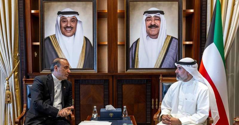 نائب وزير الخارجية يبحث مع السفير الإيراني العلاقات الثنائية والقضايا المشتركة