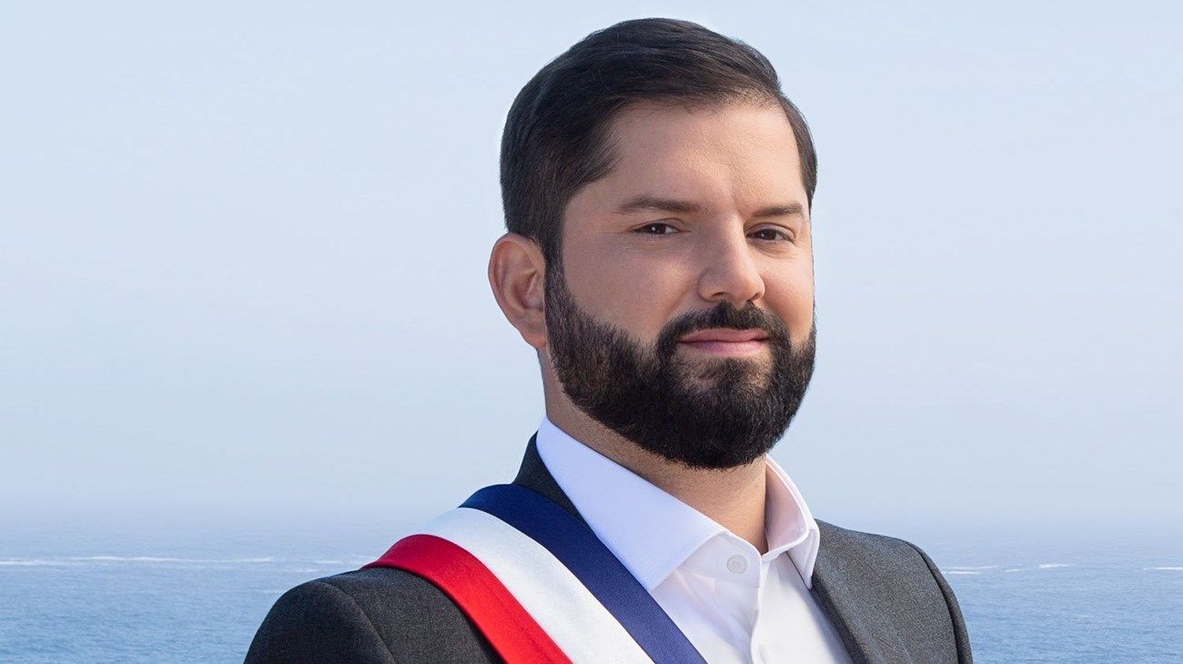 رئيس تشيلي يصل الإمارات في زيارة رسمية للدولة