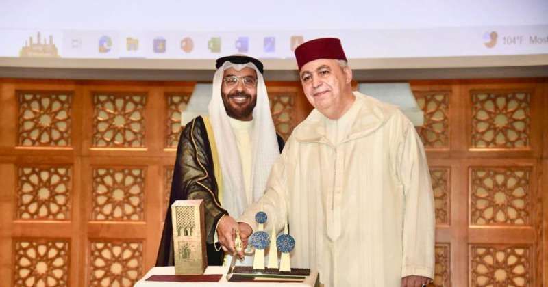 وزير المالية ووزير الدولة للشؤون الاقتصادية والاستثمار الدكتور أنور المضف وسفير المملكة المغربية علي ابن عيسى خلال الحقل