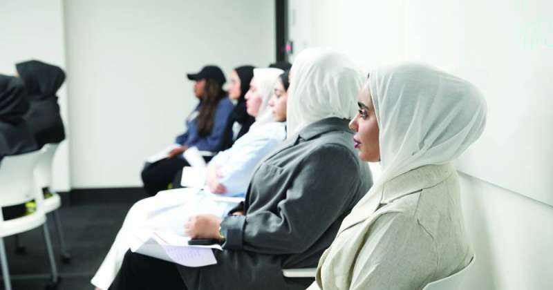 طلاب الجامعة الأمريكية الدولية يقودون جهود الترحيب بالدفعة الجديدة