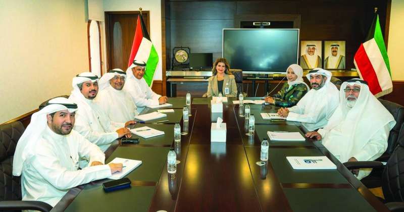 السالم خلال استقبالها وفد أمانة الأوقاف