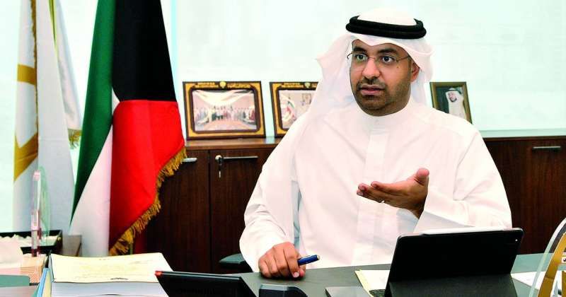 فهد العبدالجادر خلال اللقاء مع «الراي» (تصوير سعود سالم)