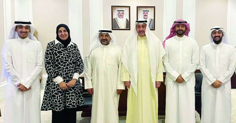 الحمود ووفد العائلة