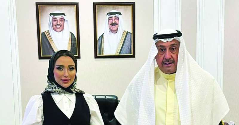 فيصل الحمود خلال استقباله أماني الكندري