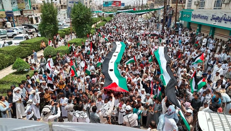 مأرب.. الآلاف يتظاهرون تضامنا مع الشعب الفلسطيني وتنديدا بجرائم الاحتلال في غزة
