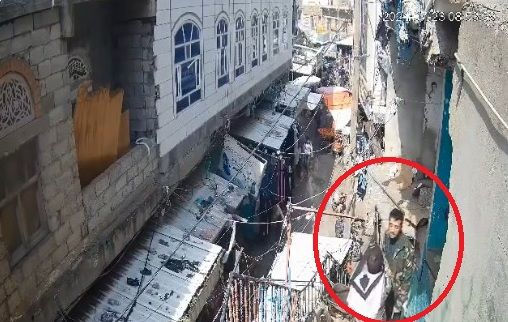 وسط حملة انتهاكات مستمرة.. قيادي حوثي يعتدي على صاحب بسطة خُضار بمدينة إب