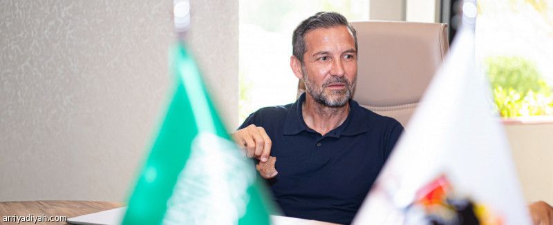 الثلاثاء.. زينباور يقود تدريبات الوحدة