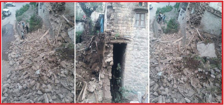 إب..انهيار منزلين أثريين بمدينة جبلة التاريخية جراء الامطار الغزيرة