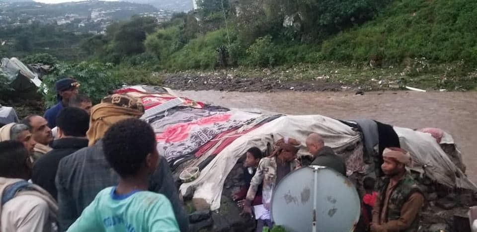 إب.. تضرر عشرات الأسر جراء سيول الأمطار في مديرية جبلة