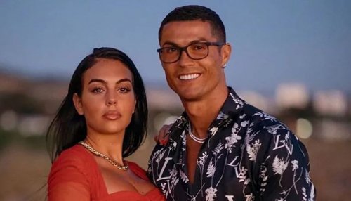 بالبكيني كشفت كل المخفي.. جورجينا رودريغيز تفقد عقلها وتشعل شباب السعودية وتظهر باجمل إطلالة في الكون