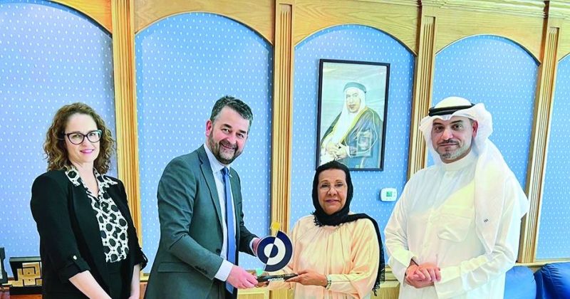 موضي الحمود تكرّم وفد جامعة أوتاجو - نيوزيلندا