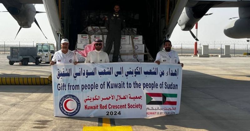 الجسر الإغاثي الكويتي مستمر.. إقلاع الطائرة الرابعة إلى السودان