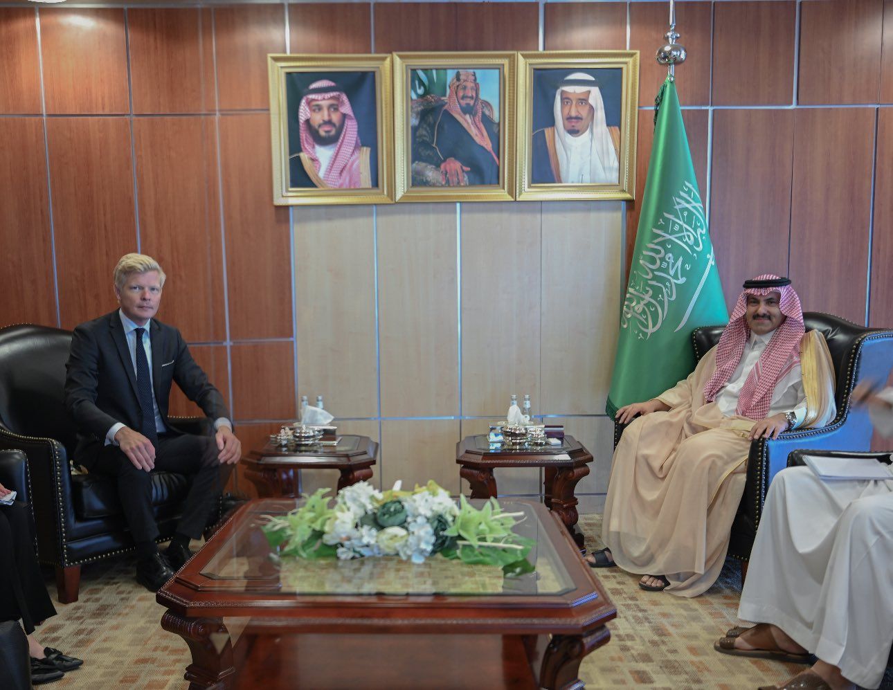 "غروندبرغ" يعقد مباحثات في الرياض حول جهود خفض التصعيد في اليمن