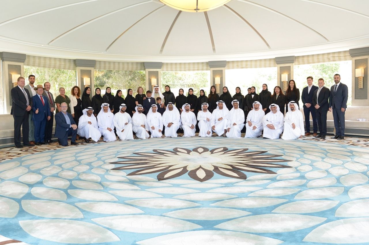 نهيان بن مبارك: القيادة تضع شباب الإمارات على رأس الأولويات