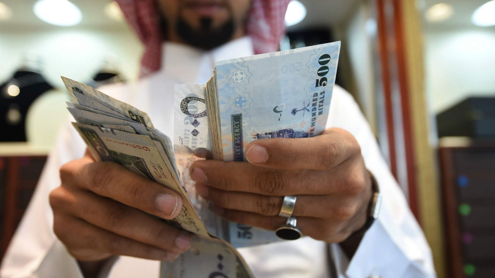 تمويل بدون كفيل للنساء والرجال يصل الي 50 ألف ريال سعودي .. لا تفوتك الفرصة قدم الان