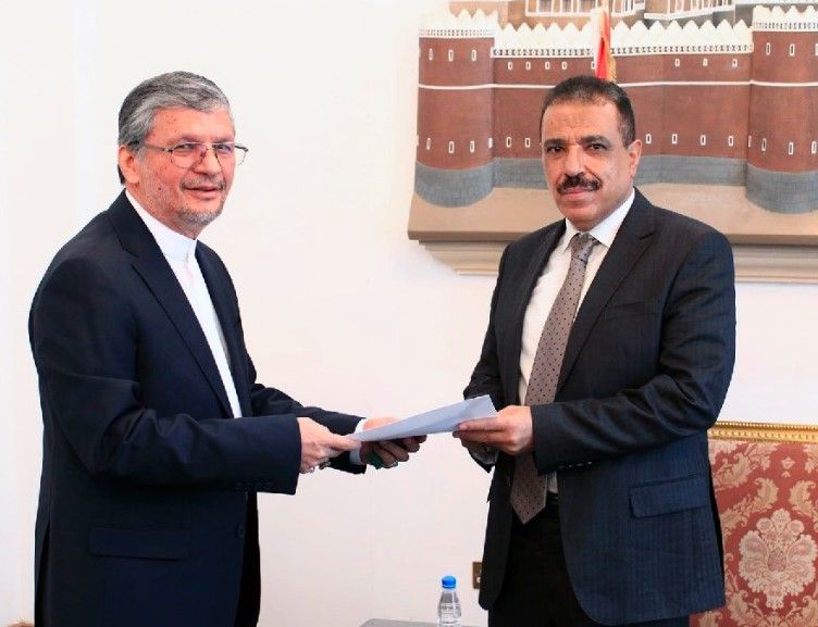 إيران تعين سفيرا لها لدى مليشيات الحوثي بصنعاء للمرة الأولى منذ مصرع إيرلو