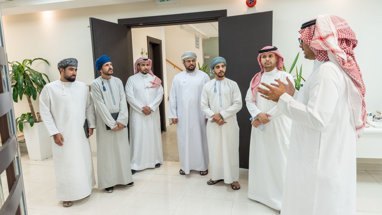 “النقل والاتصالات وتقنية المعلومات” تشارك في مؤتمر “الرياضة العالمية الجديد 2024