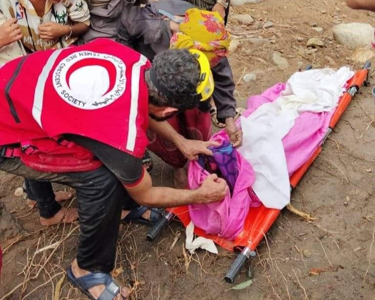 كارثة فيضانات ملحان في المحويت.. وفاة 39 شخصاَ غالبيتهم مازالت جثثهم مفقودة