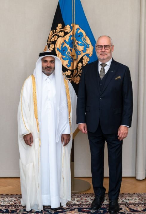 رئيس إستونيا يتسلم أوراق اعتماد سفير دولة قطر