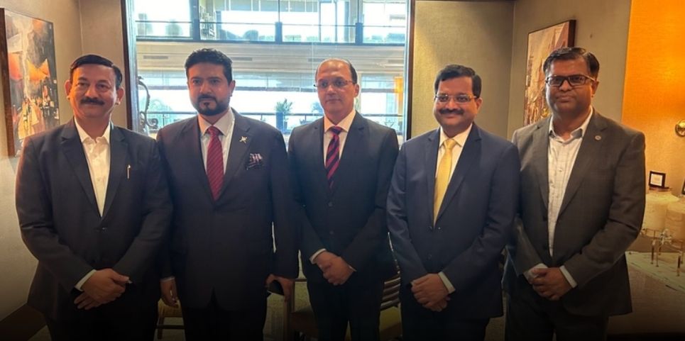 سلطنة عُمان والهند تبحثان تعزيز التبادل التجاري والاقتصادي