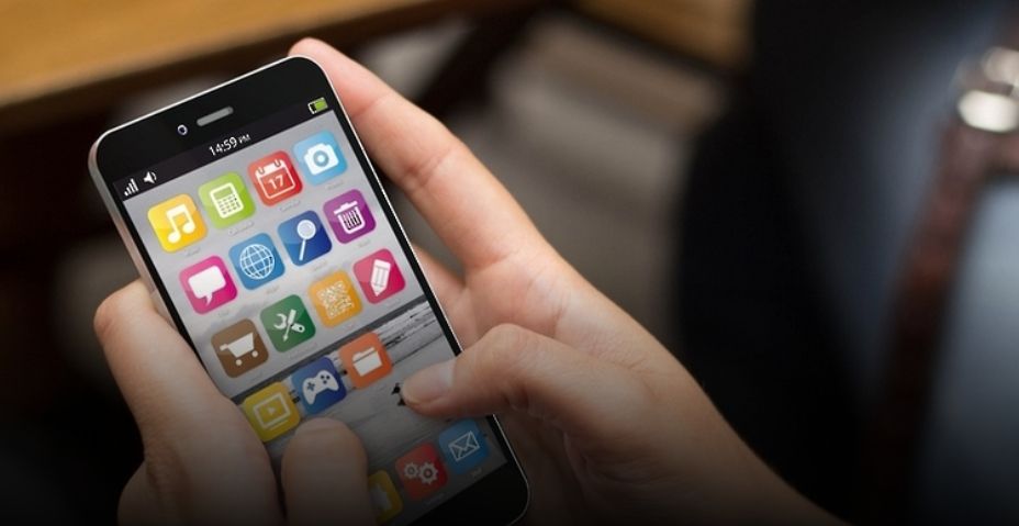 ارتفاع اشتراكات خطوط الهاتف النقال آجلة الدفع بنسبة 12.9 %