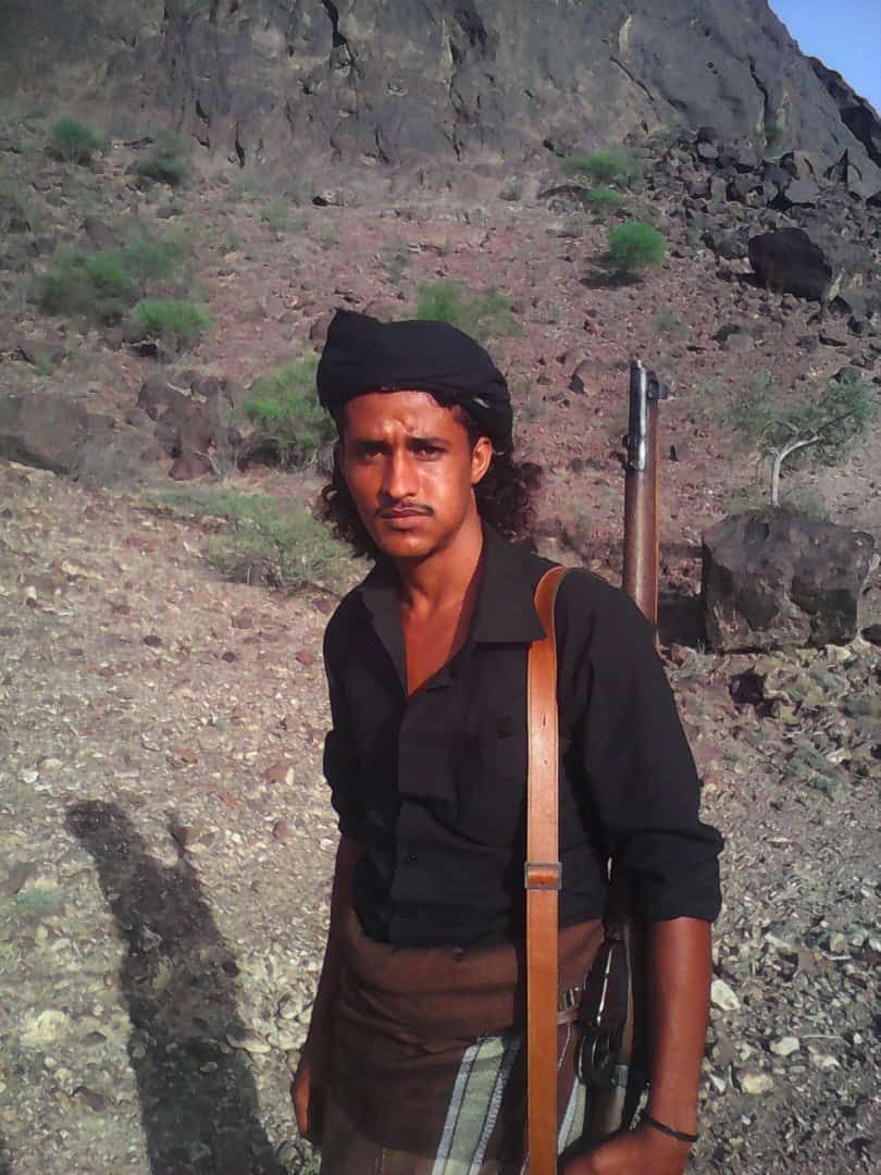 لحج.. قتلى وجرحى باشتباكات بين قوات درع الوطن ومسلحين قبليين في الملاح