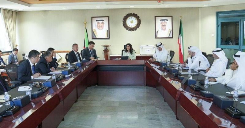 وزيرة الأشغال تجتمع برئيس وأعضاء الوفد الصيني الحكومي