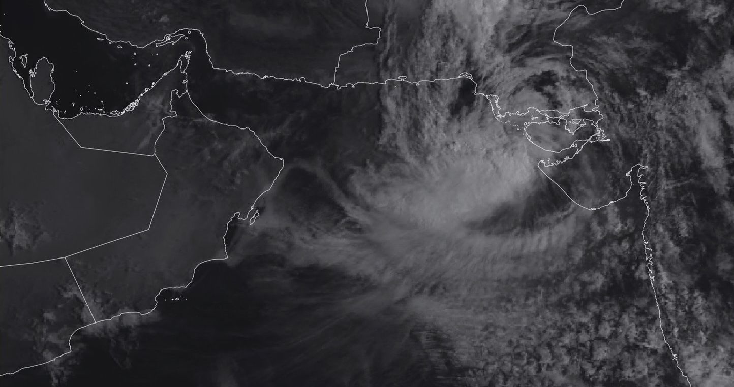 الأرصاد الجوية : ضعف تدريجي للحالة المدارية ” أسنا “