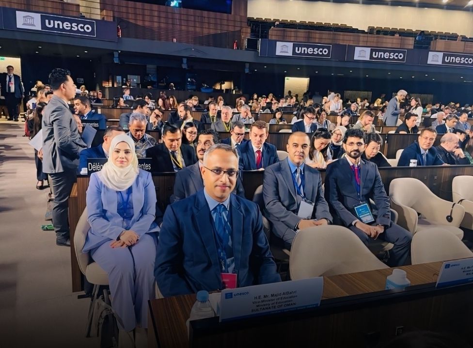 سلطنة عُمان تشارك في أسبوع اليونسكو للتعلم الرقمي بباريس