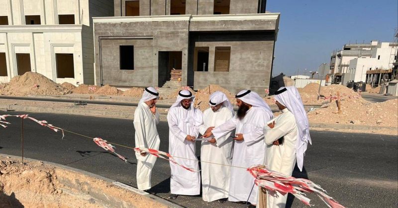 الوزير المشاري خلال الجولة