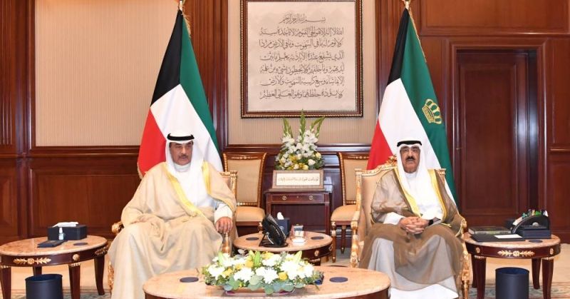 سمو الأمير يستقبل وزير الإعلام والثقافة ووزير الدولة لشؤون الشباب لأداء اليمين الدستورية