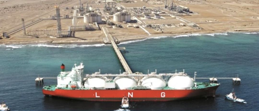 مع وصول “HL Muscat” .. تنبيه للصيادين بالحذر عند تسيير ناقلات النفط