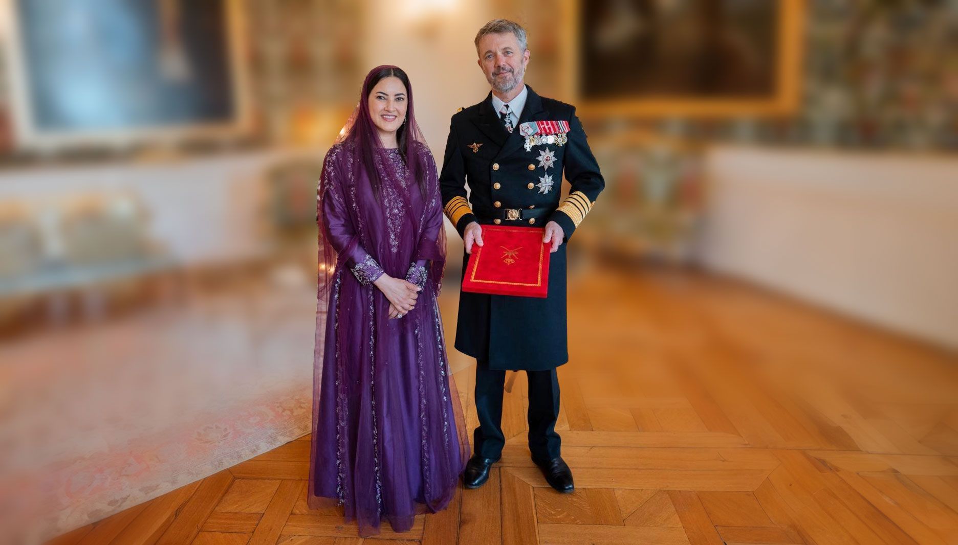 سفيرة سلطنة عُمان تُقدّم أوراق اعتمادها لملك مملكة الدنمارك