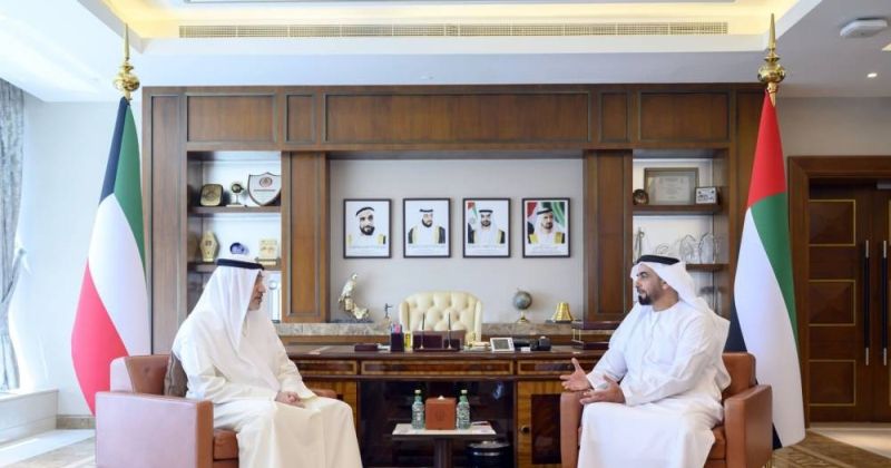 اليوسف بحث مع وزير الداخلية الإماراتي تعزيز التعاون الأمني والشرطي