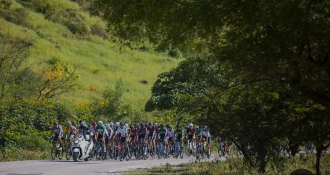 الجزائري ياسين حمزة يحصد المرحلة الأولى لطواف صلالة الدولي