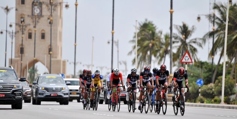 انطلاقُ المرحلة الأولى من طوّاف صلالة للدراجات الهوائية