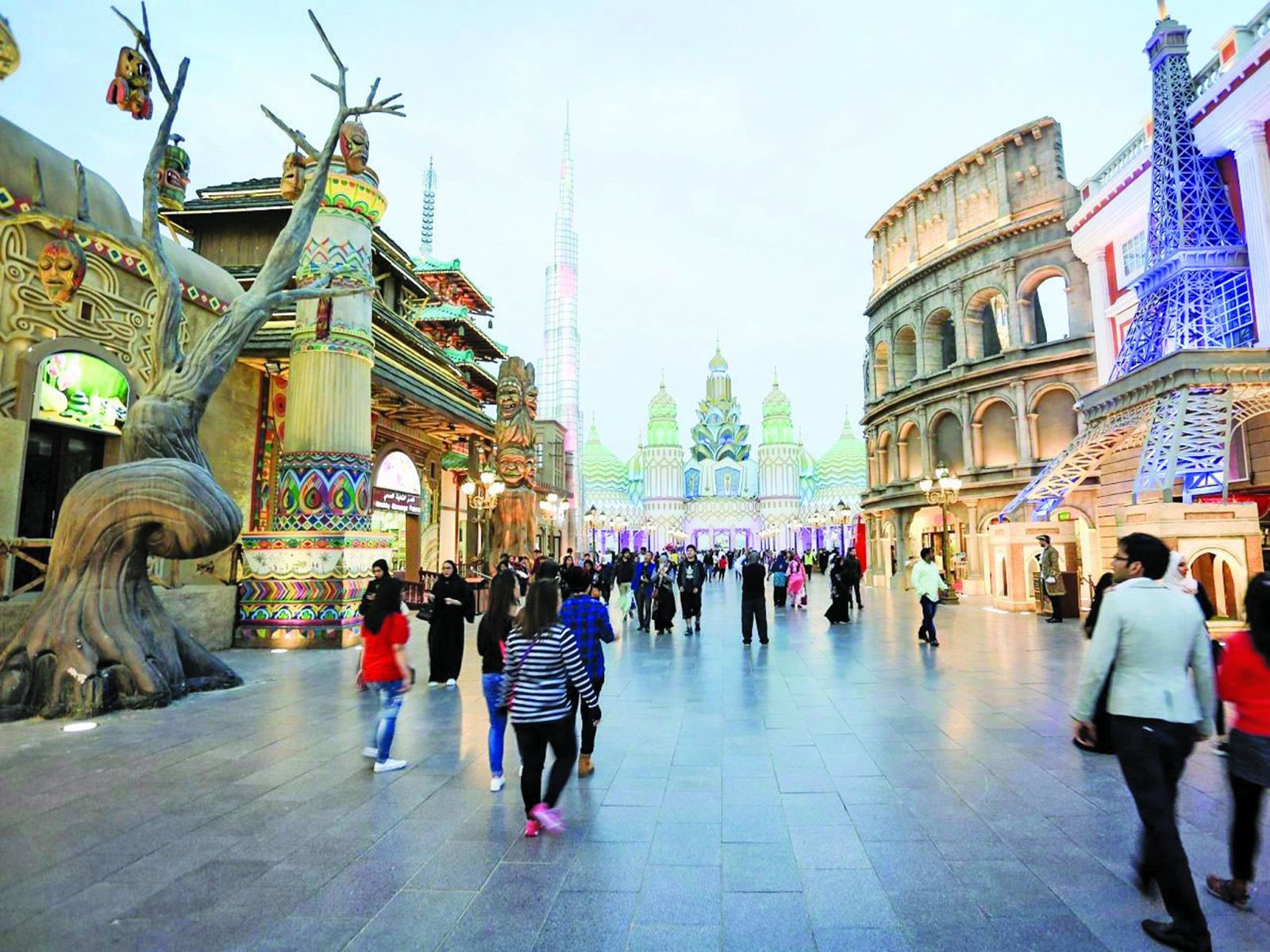 سياحة الإمارات.. أرقام قياسية وأداء استثنائي يعزز ريادة الدولة على الخريطة العالمية