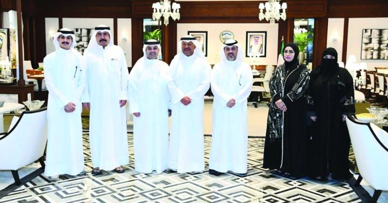 عذبي الناصر مُتوسّطاً مسؤولي «هيئة الغذاء» فرع الفروانية