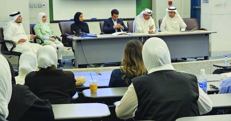 من اللقاء التنويري