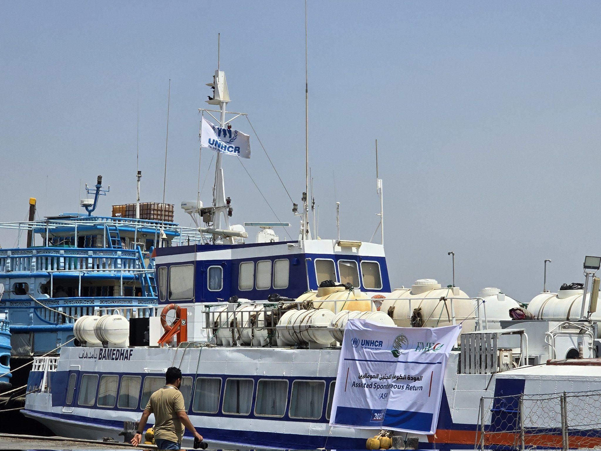 اليمن.. مفوضية اللاجئين تعيد 153 صومالياً إلى بلادهم عبر برنامج العودة الطوعية