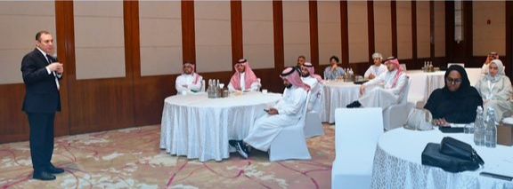 بدء أعمال البرنامج التدريبي “خدمات الصحة المهنية في مرافق الرعاية الصحية”