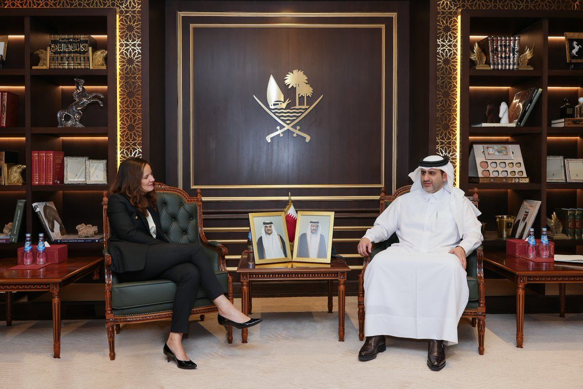 محافظ مصرف قطر المركزي يجتمع مع مساعدة وزير الخزانة الأمريكي بالإنابة لشؤون مكافحة تمويل الإرهاب