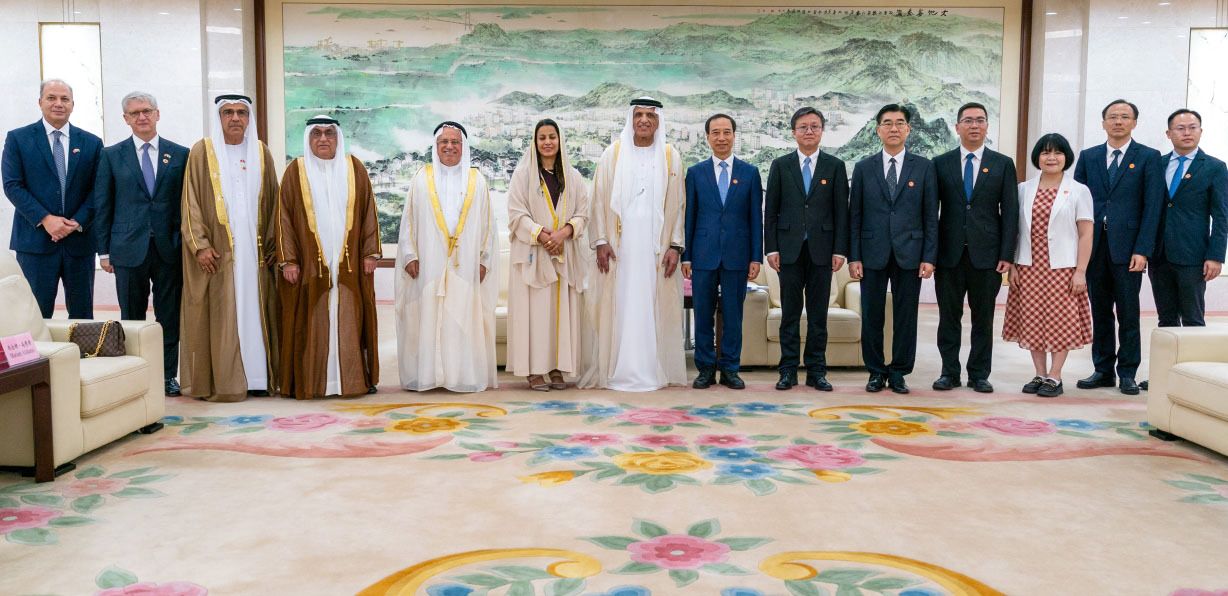 سعود بن صقر: التزامنا راسخ بتعزيز شراكتنا الاقتصادية