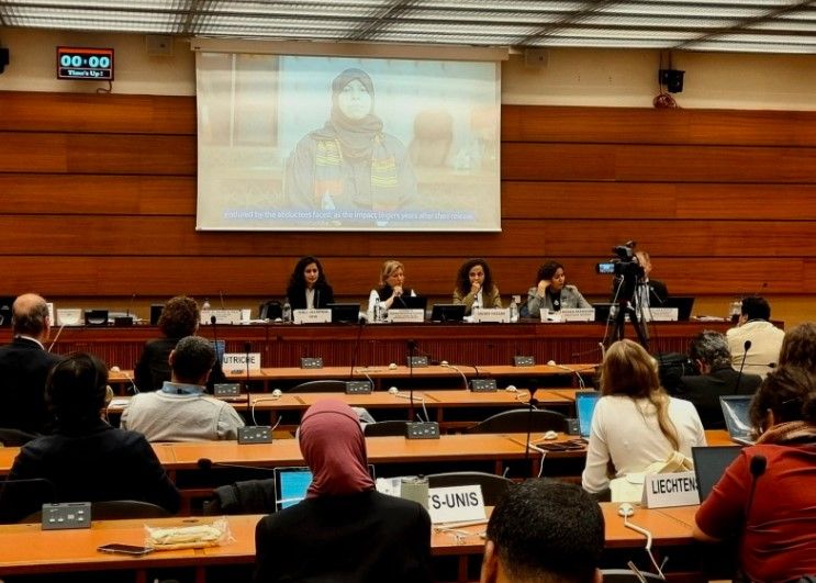 رئيسة رابطة أمهات المختطفين تطالب بالضغط على مليشيات الحوثي وإلزامها بالإفراج عن المدنيين دون قيد أو شرط